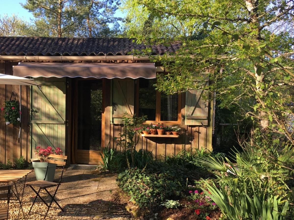 Bed And B Les Truffieres Bed & Breakfast Tremolat Exterior photo